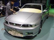 傷とり・磨き作業中(鏡面研磨)