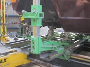 フレーム修正作業中